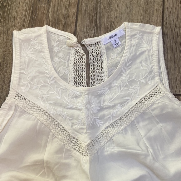 2/$15 Tank Top Blouse - Picture 4 of 5